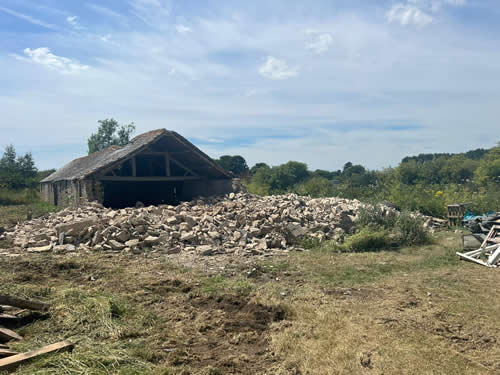 Bens Demolition Division job Demolition old farm buildings for Chappell and Dix photo number 14