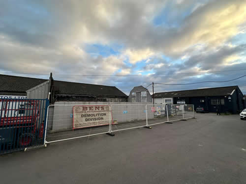 Bens Demolition Division job Demolition on Merton Road, Bristol photo number 4