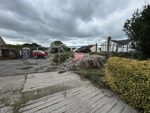 Bens Demolition Division job Dismantle outbuilding roof photo number 7