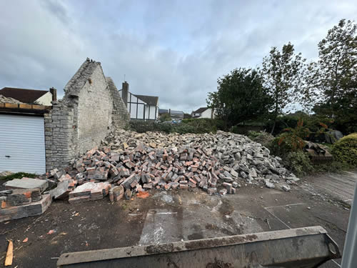 Bens Demolition Division job Dismantle outbuilding roof photo number 8