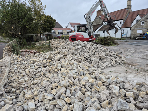 Bens Demolition Division job Dismantle outbuilding roof photo number 10