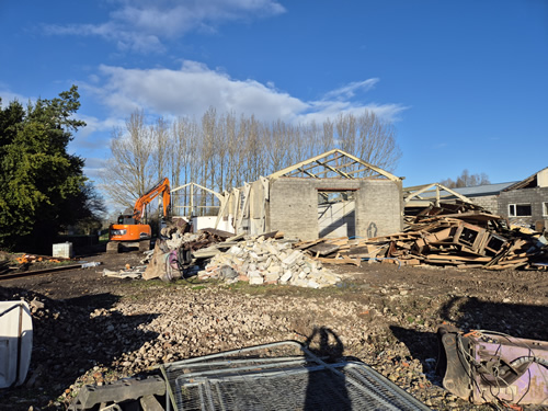 Bens Demolition Division job Remove asbestos sheeting and take down building Kendalshire Golf Club  photo number 8