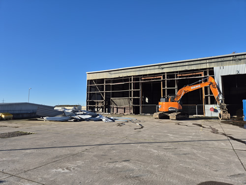 Bens Demolition Division job Remove roof sheets and  cladding Grondon waste Avonmouth Bristol photo number 8