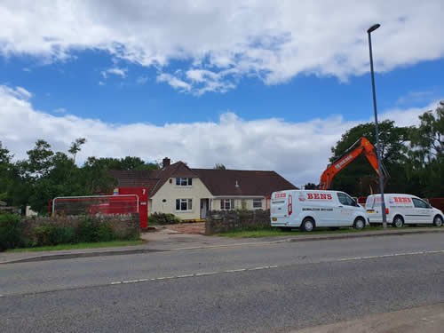 Bens Demolition Division job House demolition in Merrymead, Alveston photo number 2